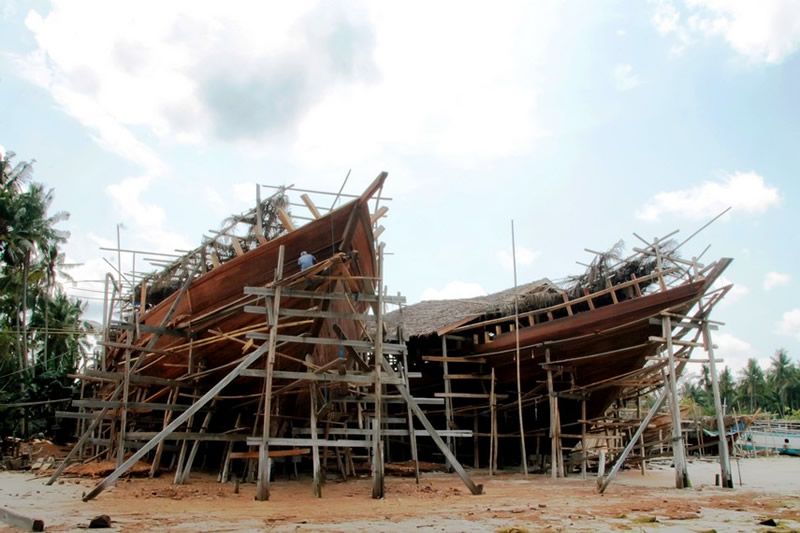 tana beru sulawesi island