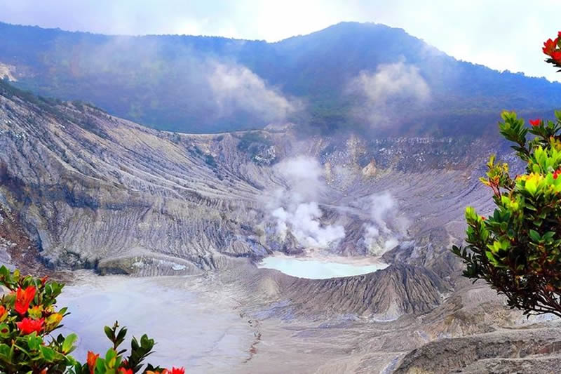 tangkuban perahu